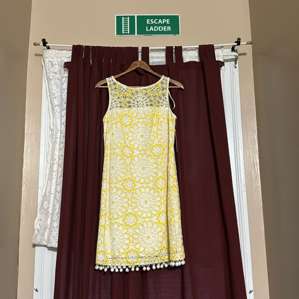 Brand new, Eliza J yellow and white lace dress size 6p summer dress